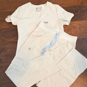 Figs Light Grey Striped scrubs w/ Blue Drawstring—XSCatarina top & XSKade cargo